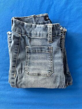 Light Wash Denim Jeans - Blue